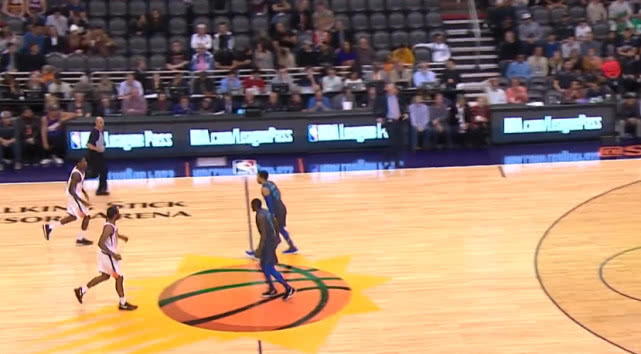  佛罗伦萨定位球战术发威，两度领先险胜都灵